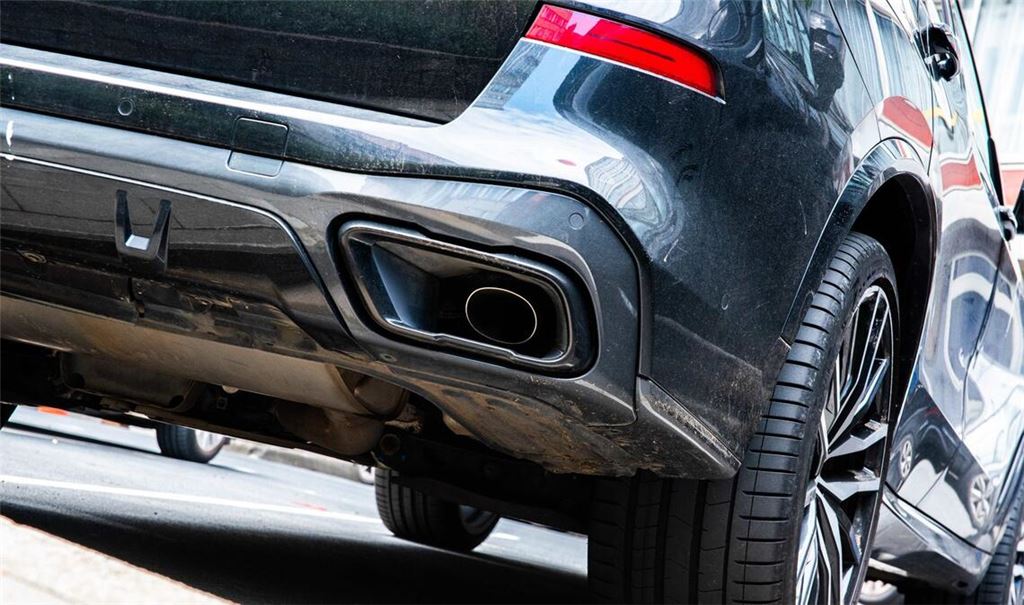 Für den EU-Markt gilt eine 2022 gefundene Regelung, dass ab 2035 keine neuen Autos mit Benzin- oder Dieselmotor mehr zugelassen werden sollen. (Symbolbild)