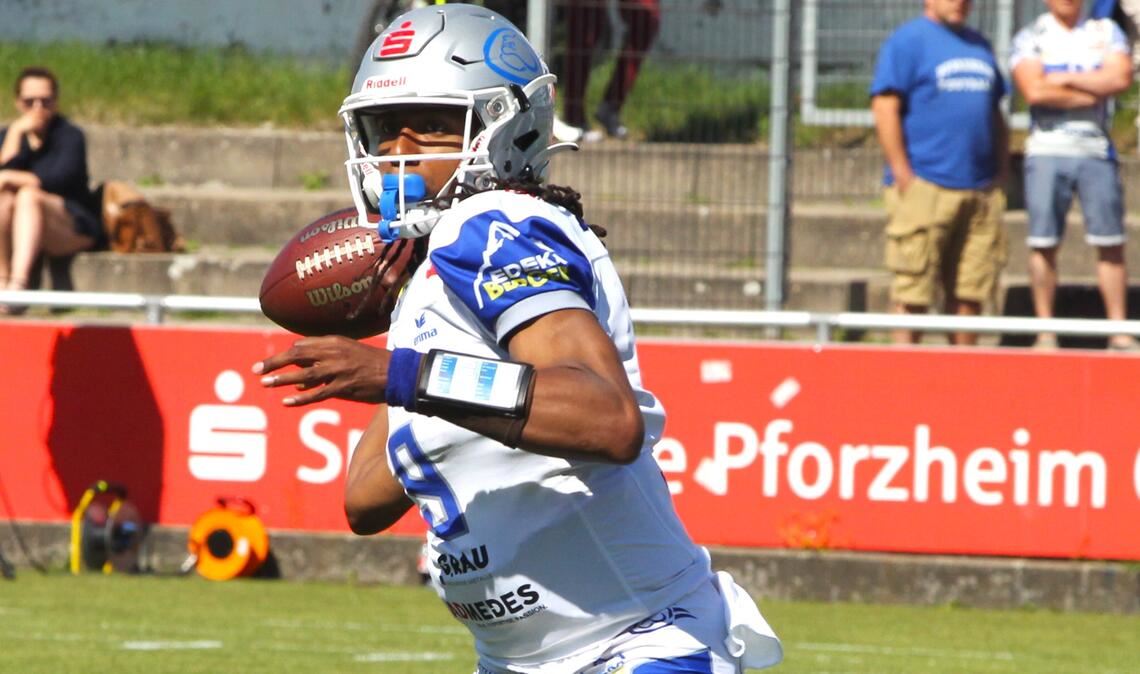 Für den Quarterback Dre Harris ist das Auswärtsspiel in Regensburg eine Reise in die eigene Vergangenheit Foto: Keller