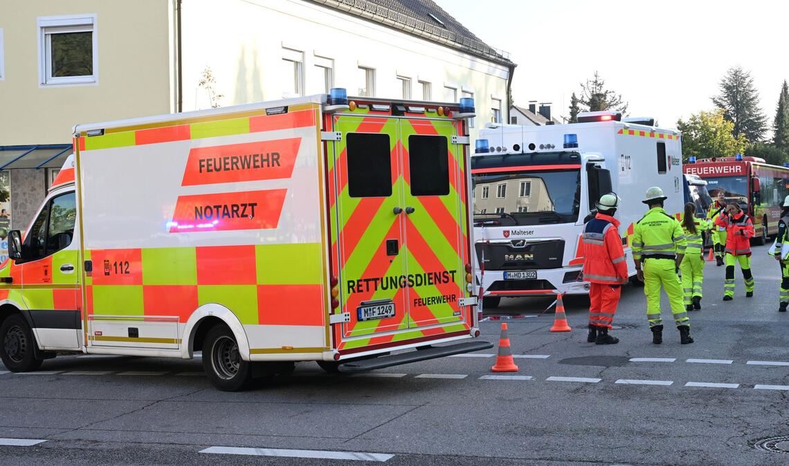 Oktoberfest öffnet ab 17.30 Uhr wieder Für den in der Nähe des Feuers gefundenen Verletzten kam jede Hilfe zu spät.