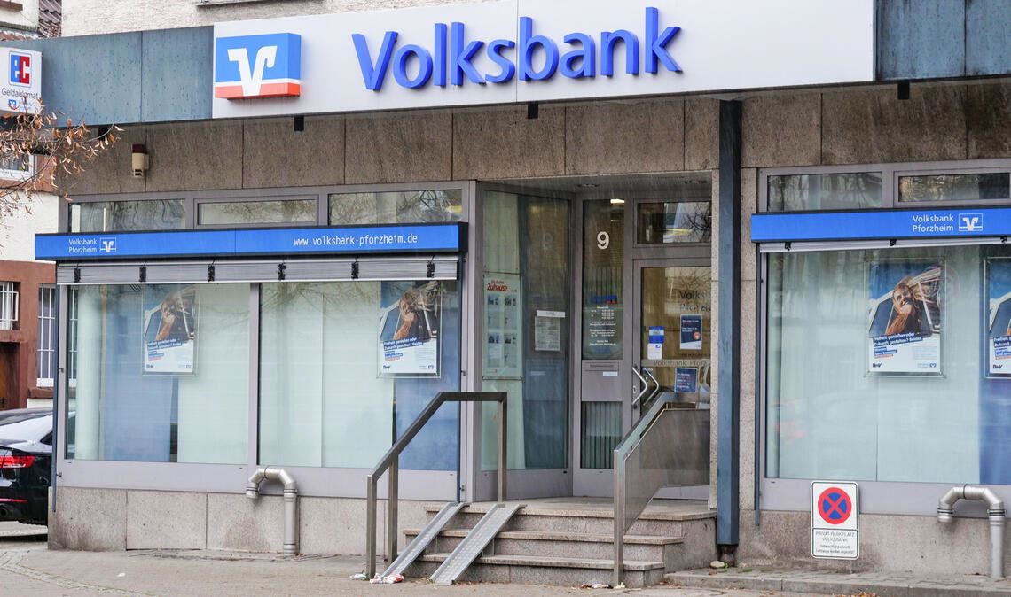 Volksbank pur schließt Filiale in Illingen Für die Filiale in Illingen bedeutet die neue Ausrichtung der Volksbank pur das Ende. Sie wird voraussichtlich im Herbst geschlossen und mit Mühlacker zusammengeführt. Fotos: Friedrich