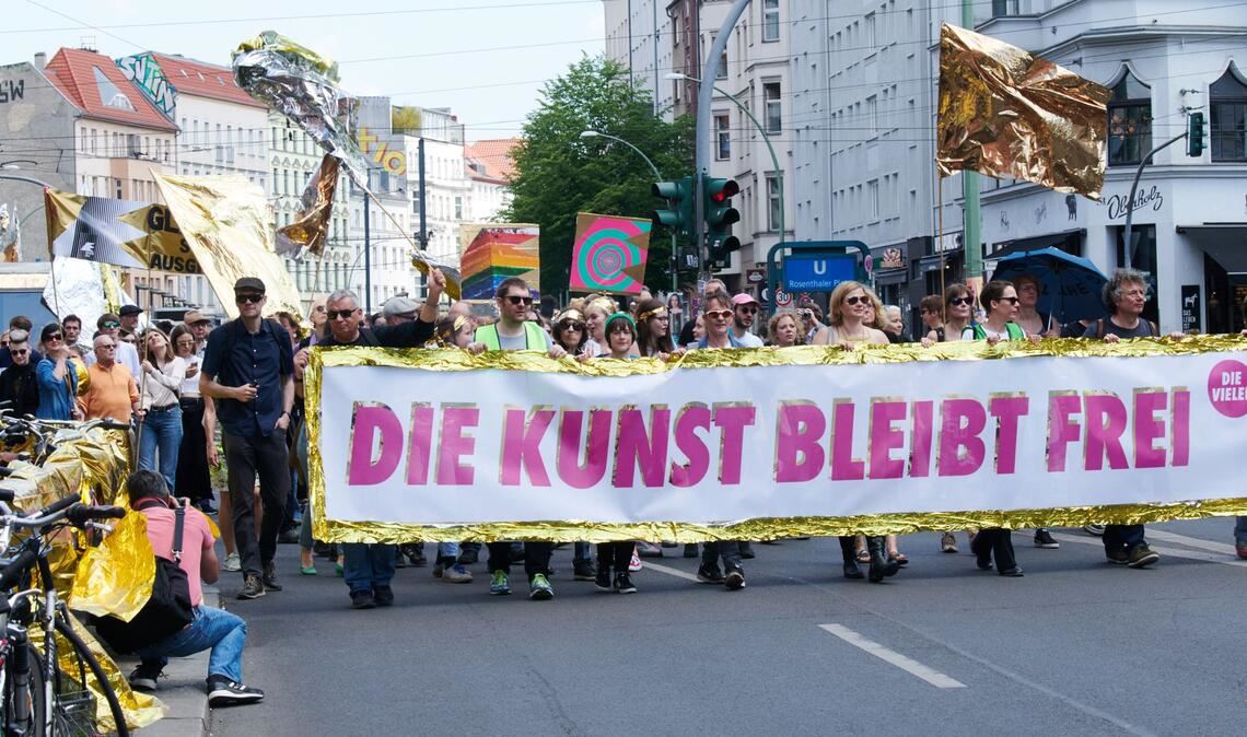 Für die Kunstfreiheit wurde in Berlin schon 2019 demonstriert. (Archivbild)