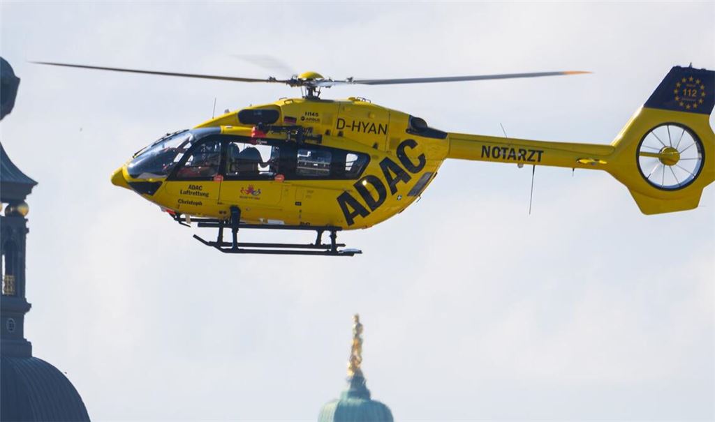 Für die Versorgung der Menschen in Baden-Württemberg waren insgesamt zwölf ADAC-Hubschrauber aus fünf Bundesländern im Einsatz.