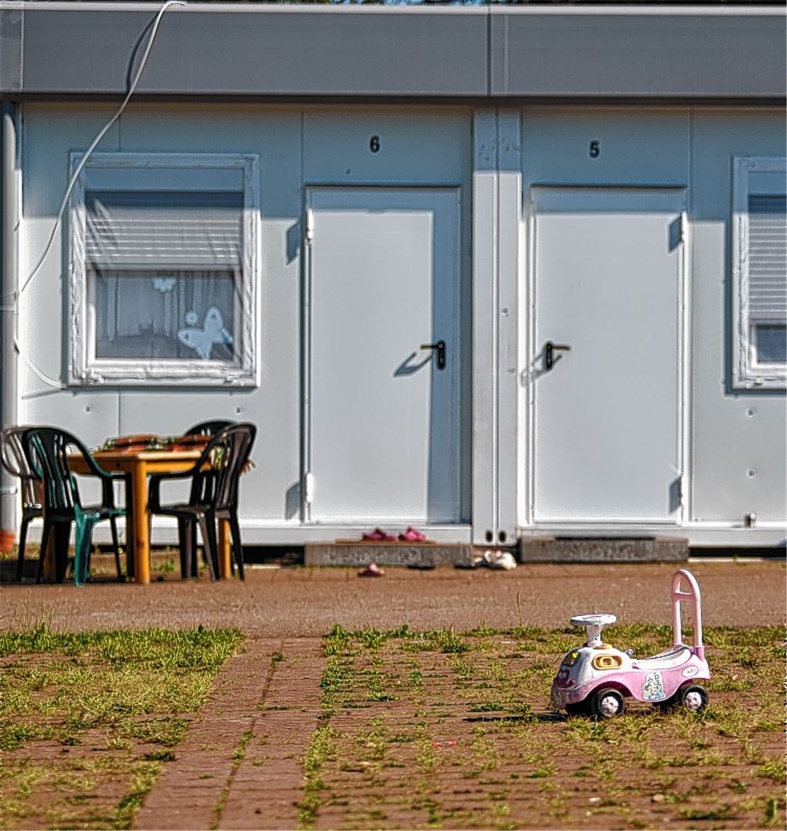 Für die Wohncontainer muss der Enzkreis drei Millionen Euro vorstrecken.