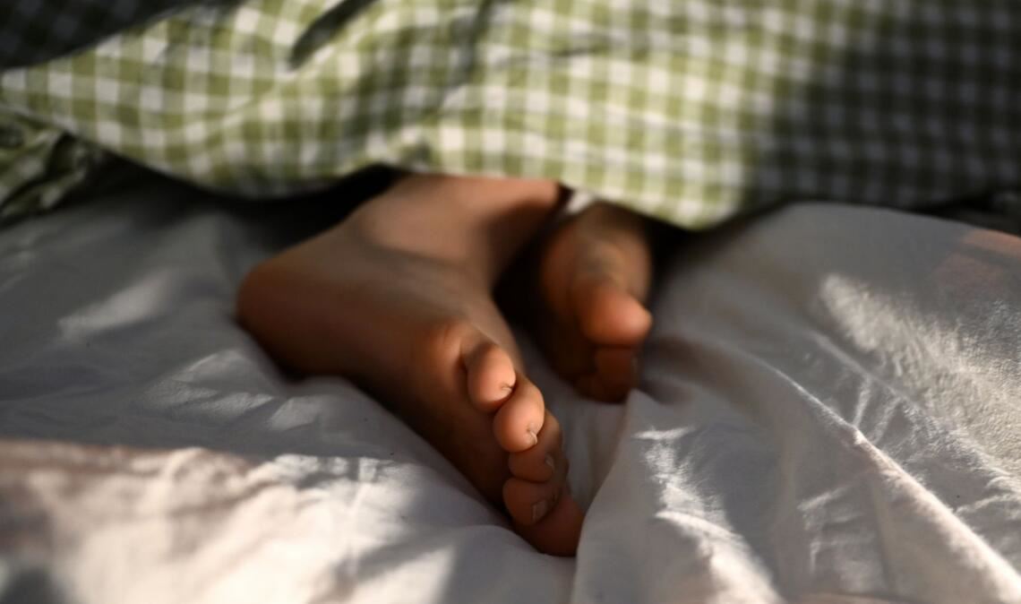 Für die körperliche und psychische Gesundheit ist ein gesunder Schlaf elementar.