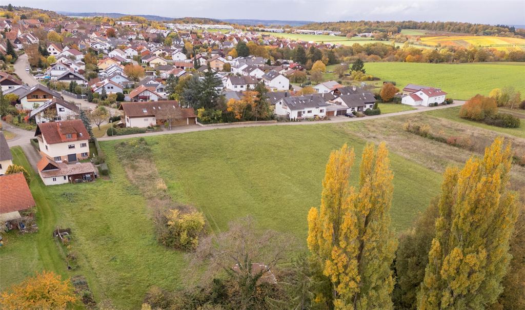 Für die zukünftigen Bauplätze des Gebiets „Rote Äcker“ erhalten Interessierte Bewertungspunkte. Foto: Fotomoment