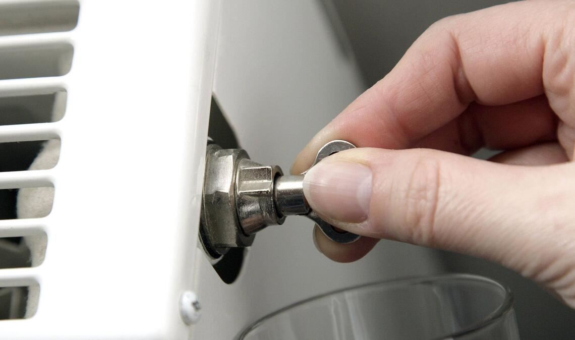 Für viele Heizungen braucht man einen so genannten Entlüfterschlüssel.