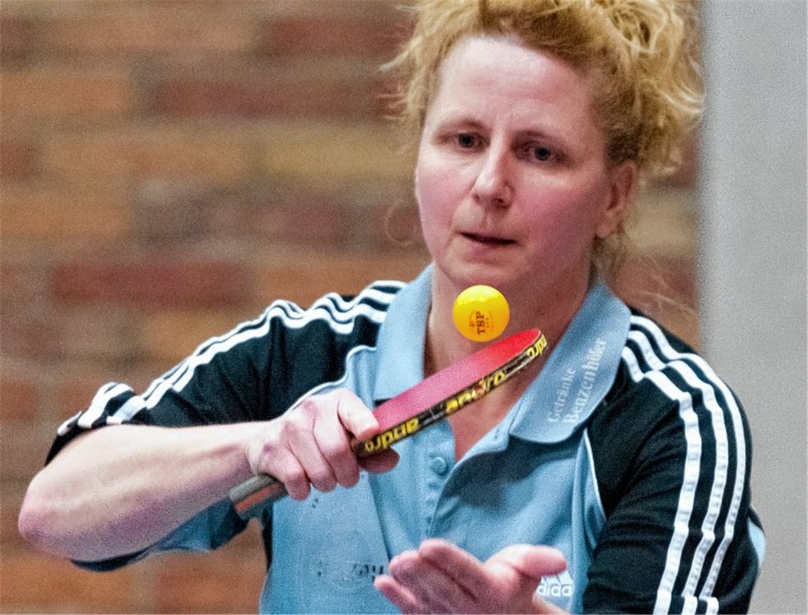 Gaby Kretschmer gewinnt für Lienzingen zwei ihrer drei Einzel. Foto: Zschorsch