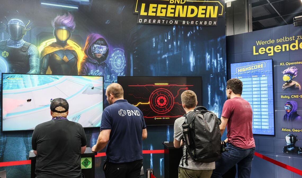 Spion spielen und dann Spion werden: BND setzt auf Gaming Gamescom-Besucher testen das BND-Computerspiel aus.