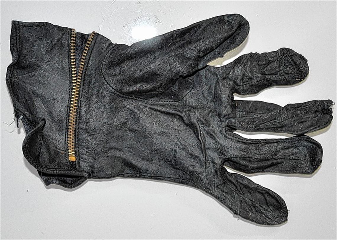 Gefundener Handschuh. 