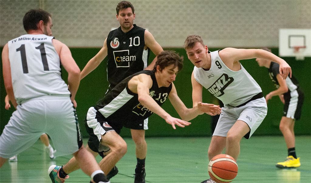 Gegen Emmendingen wollen die Landesliga-Basketballer des TV Mühlacker die Hinspiel-Niederlage wieder gut machen. Gegen Herdern (Archiv-Foto) waren sie chancenlos. Foto: vh