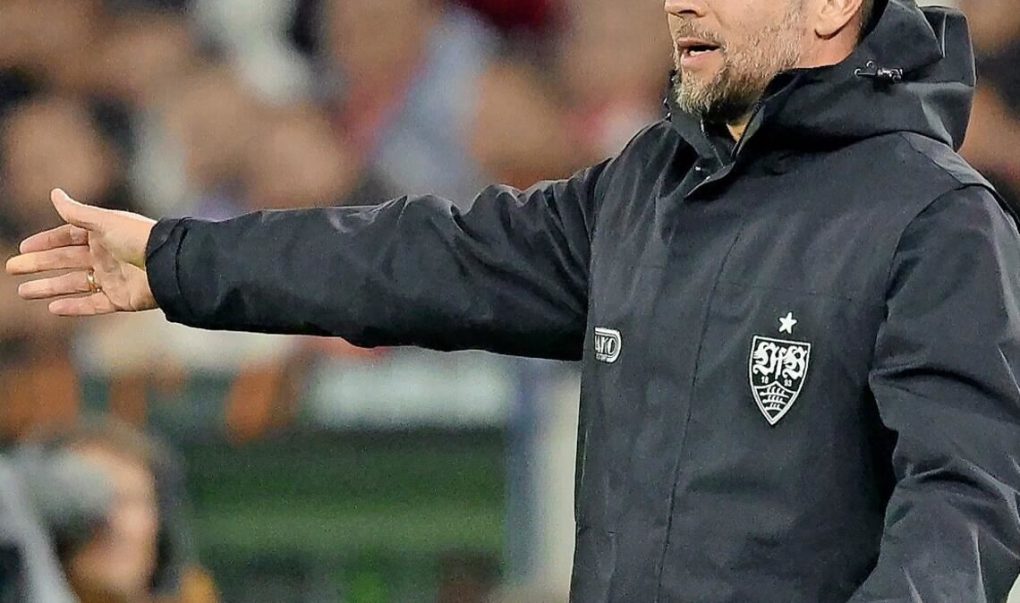 Gegen Porto engagiert an der Seitenlinie: VfB-Trainer Sebastian Hoeneß