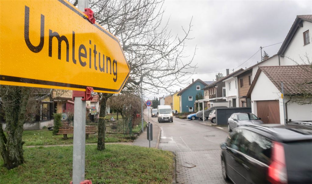 Geht es nach dem Willen der Sternenfelser Verwaltung, wird die innerörtliche Umleitung aufgehoben. Die Entscheidung hängt von zwei Nachbargemeinden ab. Foto: Archiv