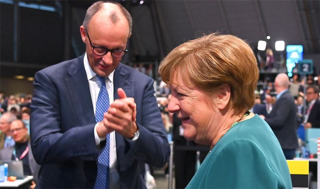 Gelten nicht gerade als Freunde: Angela Merkel  und Friedrich Merz.