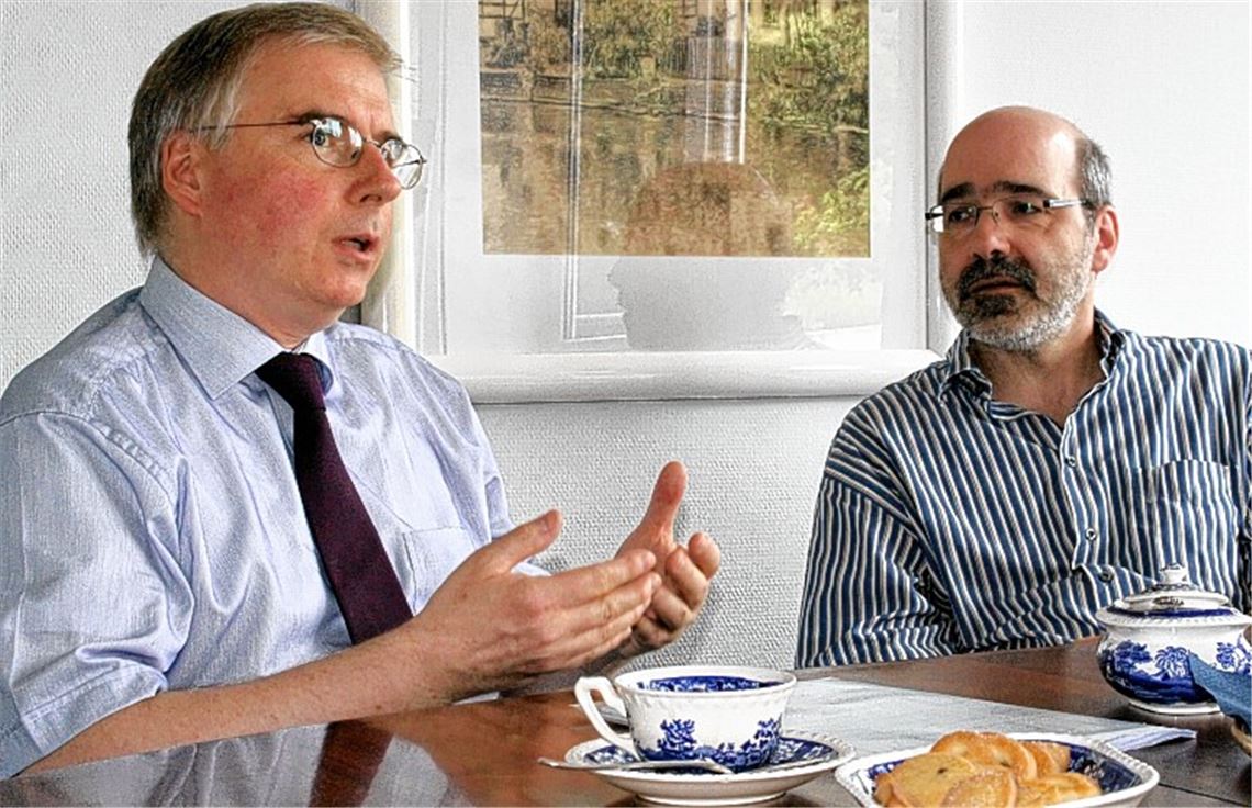 Gemeinsam in der Planung, gemeinsam beim Interview: die Schulleiter Andreas Petermann (li.) und Joachim Eichhorn.