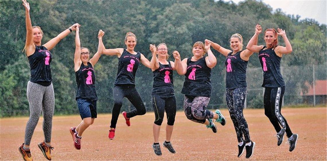 Schlammschlacht für mehr Hebammen