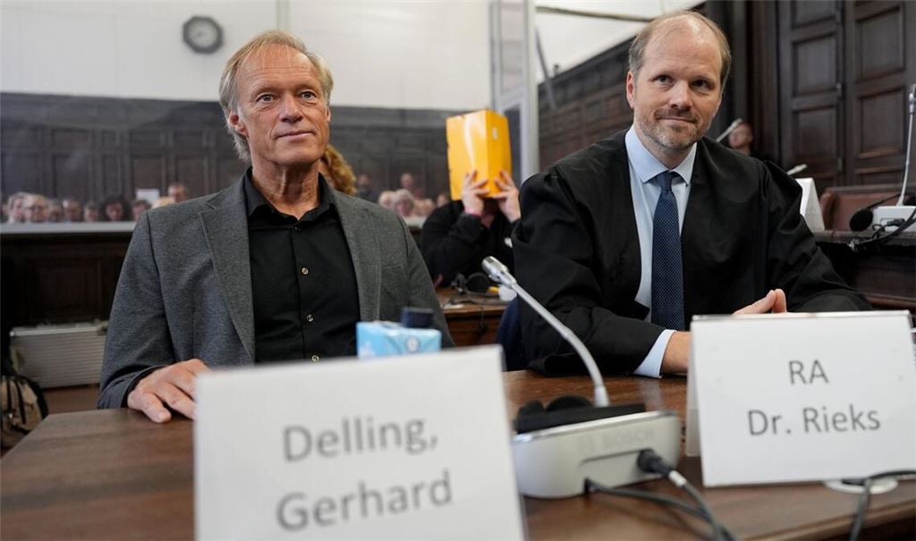 Gerhard Delling erklärte, seiner Lebensgefährtin Christina Block Mut gemacht zu haben, äußert sich aber nicht zu den konkreten Anklagepunkten.