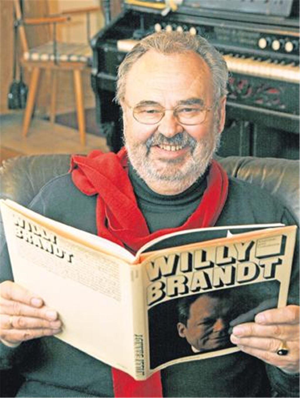 Gerhard Schollenberger (66) stammt aus einer echten SPD-Dynastie. Schon sein Opa war Kassierer im Sternenfelser Ortsverein. Inzwischen ist auch Enkel Gerhard bereits seit 40 Jahren Parteimitglied  wofür aber nicht nur die Tradition verantwortlich ist, sondern vor allem die Politik Willy Brandts. Foto: Hansen