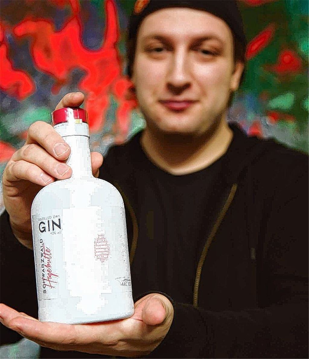 Student gestaltet Etikett von Lidl-Gin