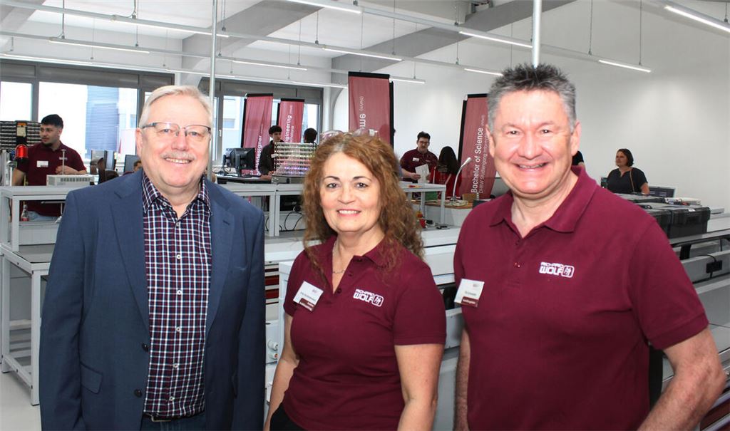 Geschäftsführer Jürgen Pfab (li.), Irma Aschenbrenner und Tilo Schneider. Foto: Prokoph