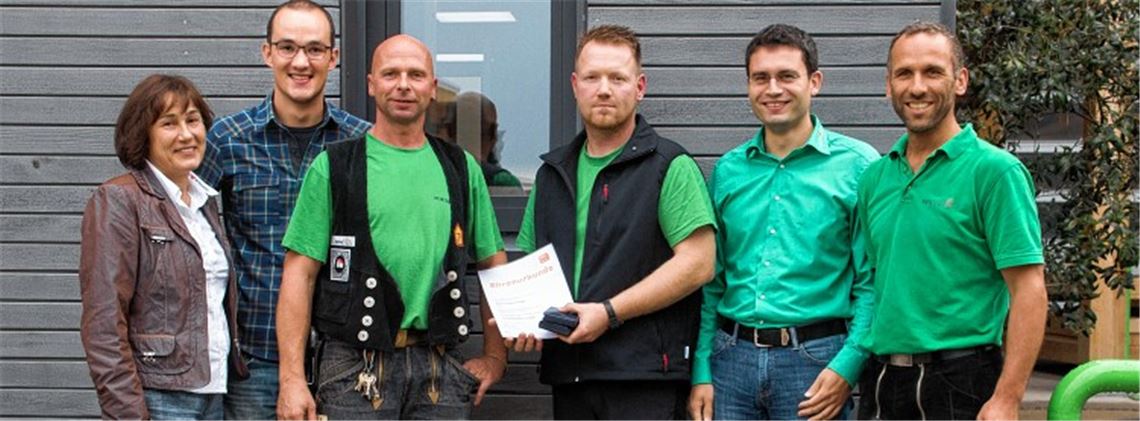 Treue Mitarbeiter mit enormen Wissen Treue Mitarbeiter mit enormen Wissen
