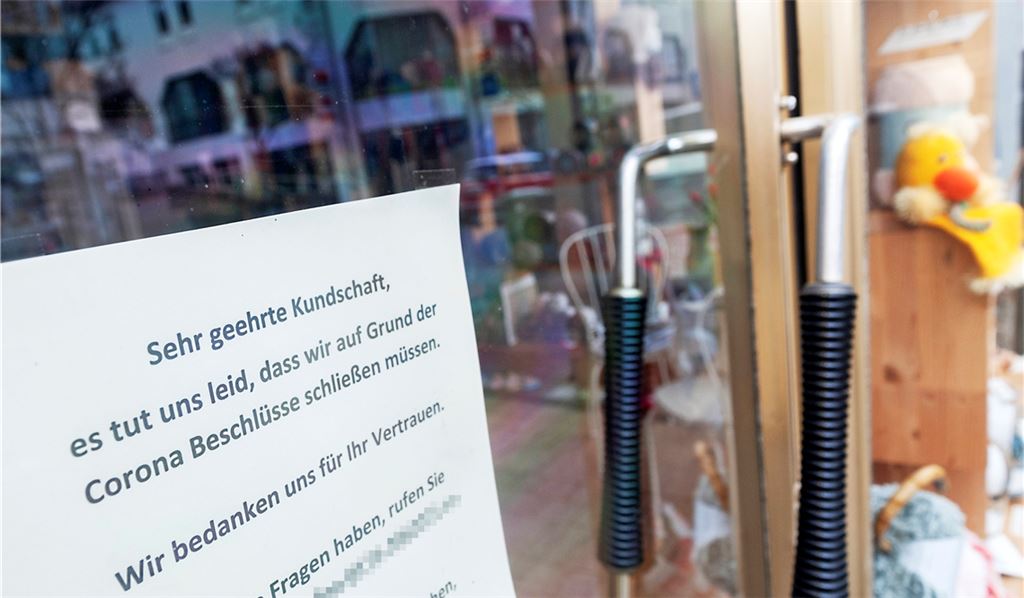 Geschlossene Türen von Einzelhandelsgeschäften: Auch in Mühlacker leiden Betriebe zunehmend unter den Auswirkungen des Corona-bedingten Lockdowns. Foto: Fotomoment