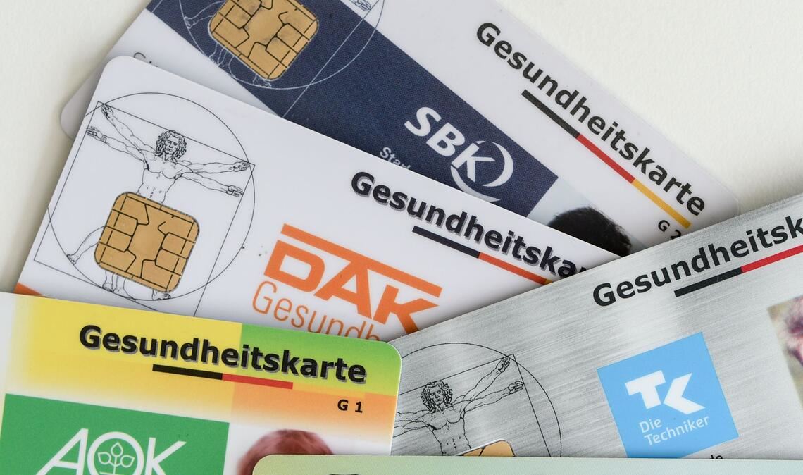 Gesetzliche Krankenkassen haben vor weiter steigenden Beiträgen zum Jahreswechsel gewarnt. (Symbolbild)