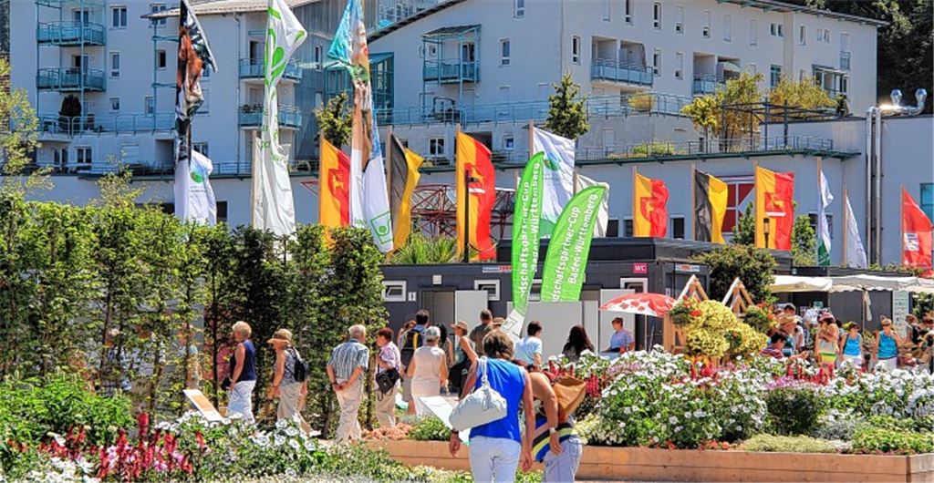Gestern präsentierten sich Mühlacker Vereine und Gruppen auf der Gartenschau in Sigmaringen. Im Jahr 2015 werden die Gartenschaufahnen auch in Mühlacker wehen.
