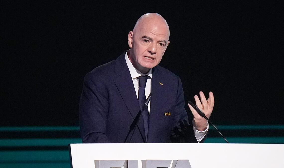 Gianni Infantino bekräftigt beim FIFA-Kongress, dass der Iran bei der WM dabei sein soll.