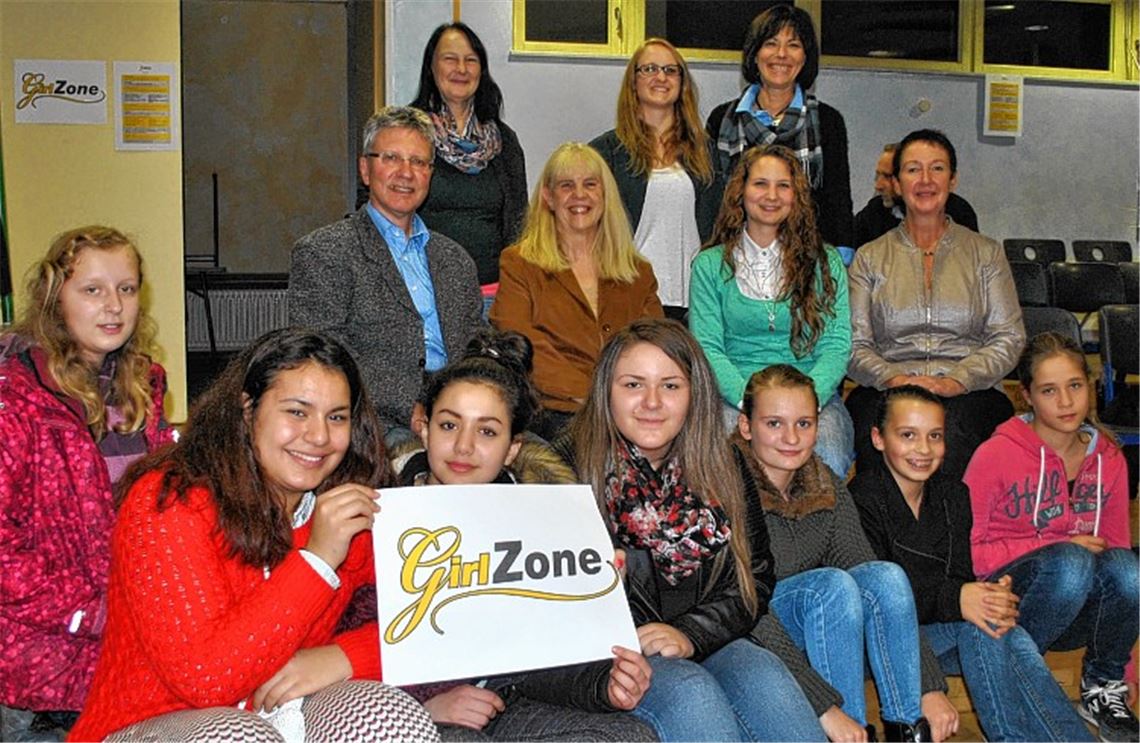„GirlZone“: In der Mörike-Realschule in Mühlacker für ein ungewöhnliches, kreisweites Projekt gefallen, das Mädchen für die Berufswahl stärken will.