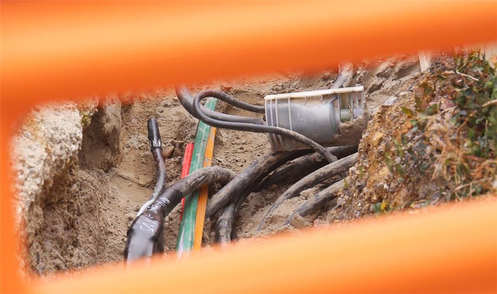 Glasfaser-Baustelle: In Maulbronn würde man sich so etwas auch wünschen. Foto: Archiv/Schüller 