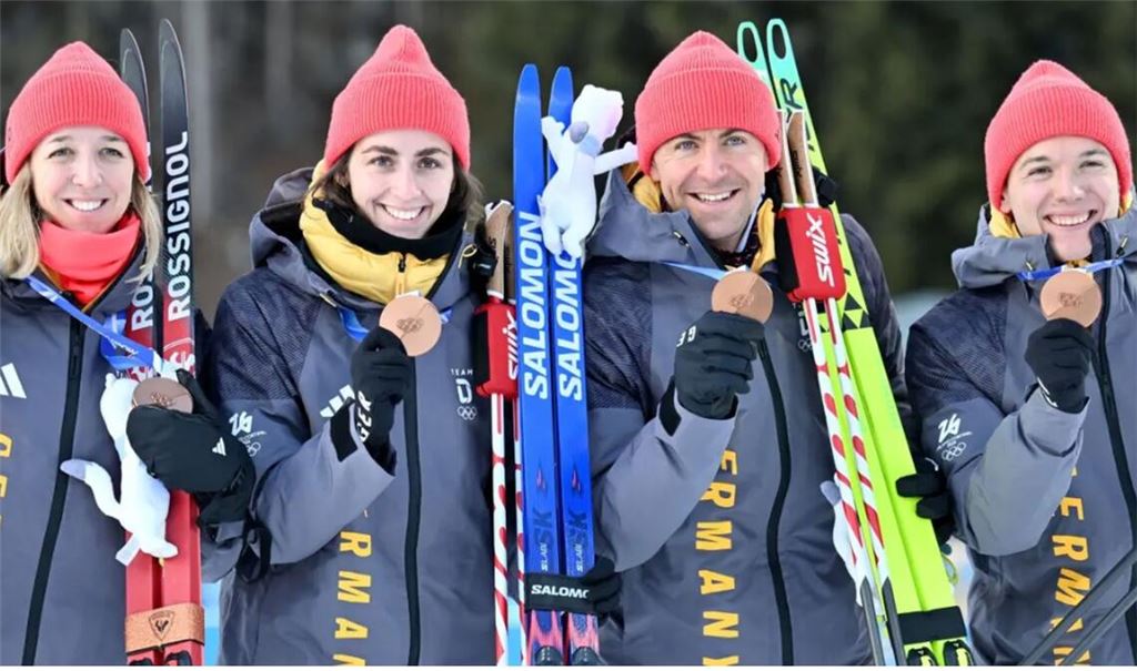 Glücklich über Bronze: Franziska Preuß, Vanessa Voigt, Philipp Nawrath und Justus Strelow. (von links)