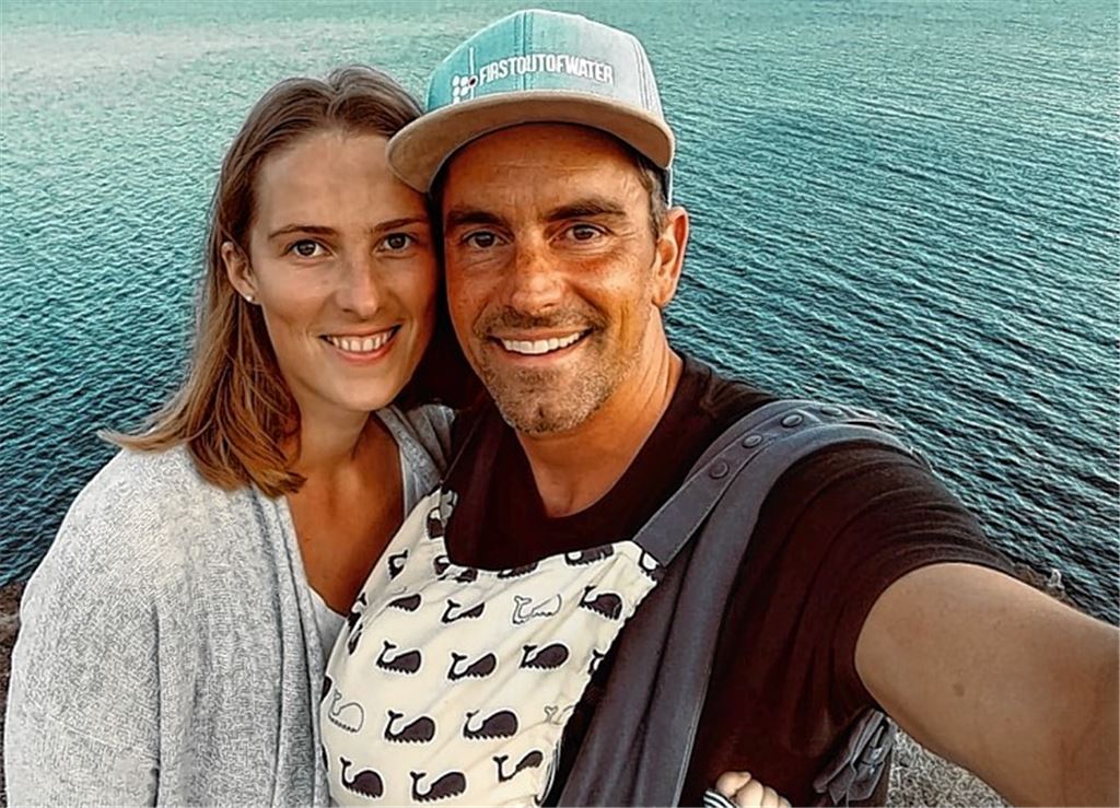 Glückliche Familie: Nico Moritz mit Frau Antonia und Sohn Henri, der nicht aufs Bild will.