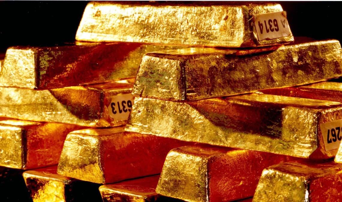 Goldbarren in einem Banktresor
