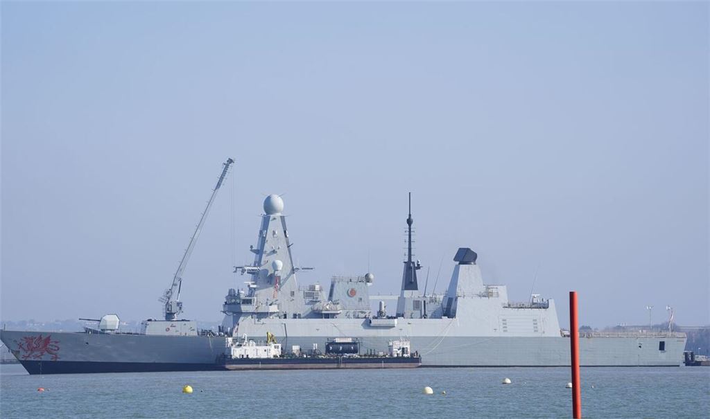 Großbritannien bringt seinen Zerstörer HMS Dragon für einen etwaigen Schutzeinsatz in der Straße von Hormus in Stellung