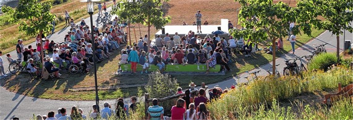 Von Zu-Hältern und Liebe auf dem Klo