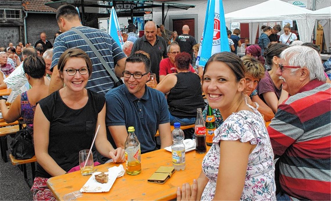 Laugenweckle locken die Besucher an