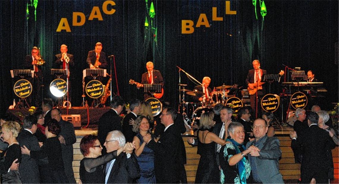 Großer Erfolg: Beim 44. ADAC-Balldrehen sich zahlreiche tanzbegeisterte Paare auf dem Parkett des Gottlob-Frick-Saals im Mühlehof – und es war wohl nicht das lettzte Mal. 