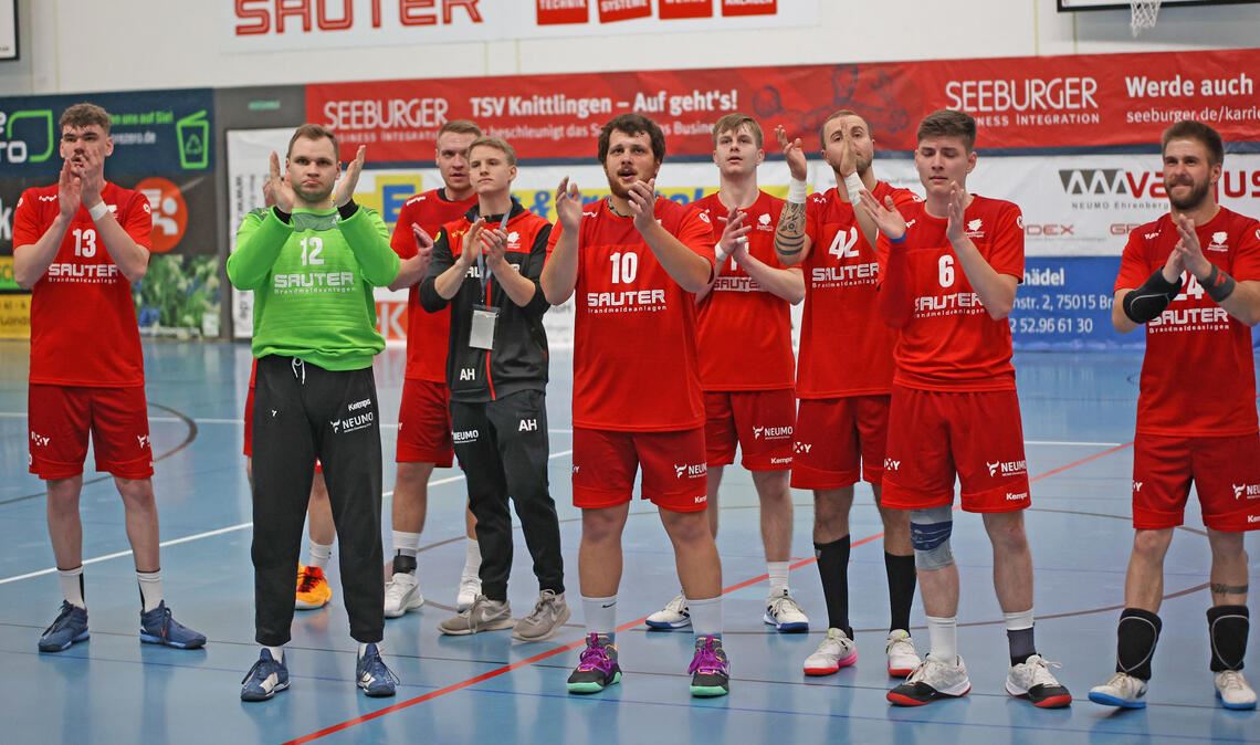 Großer Jubel nach dem überzeugenden Sieg im Kellerduell.