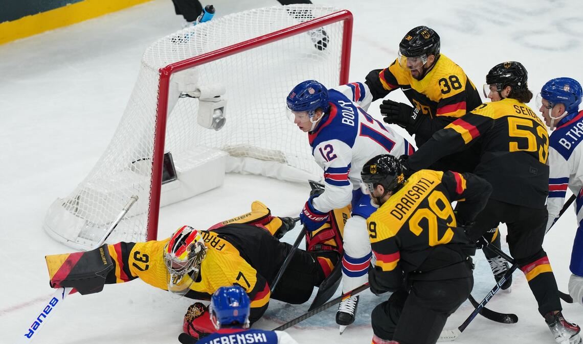 Grubauer-Vertreter Maximilian Franzreb konnte die Niederlage auch nicht verhindern