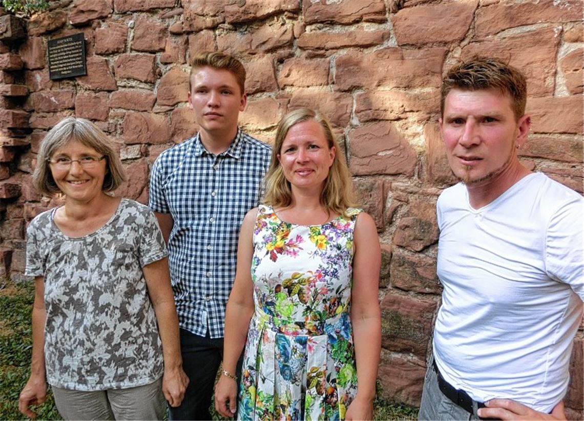 Grüne Bewerber für den Enzkreis und Pforzheim (v. li.): Stefanie Seemann, Felix Herkens, Katrin Lechler und Manfred Holzinger.