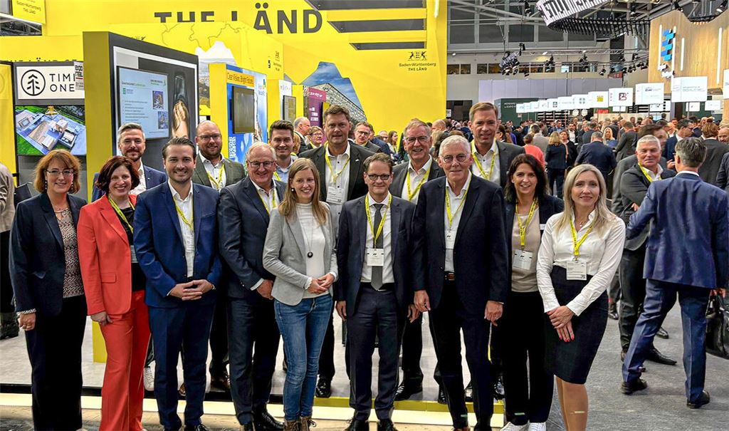 Gruppenbild der Messe-Mannschaft aus der Region auf der Immobilienmesse „Expo Real“ in München. Foto: privat