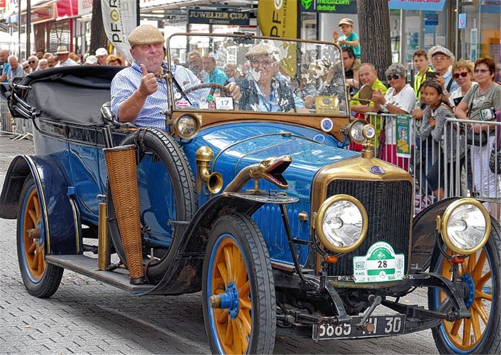 Die Hupe jagt keine Taube vom Platz