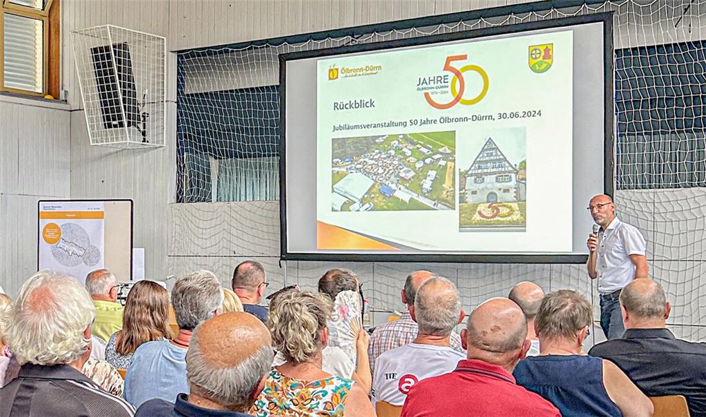 Gut besucht: die Einwohnerversammlung in Ölbronn-Dürrn. Foto: privat