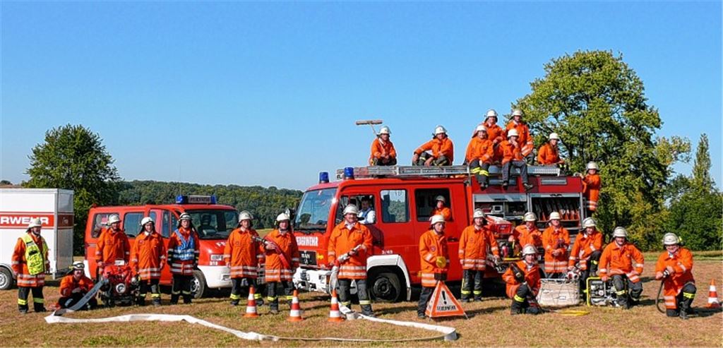 Gut gerüstet mit einer schlagkräftigen Truppe und ihrem Fuhrpark ist die Neulinger Feuerwehr-Abteilung Nußbaum. Foto: Dietrich