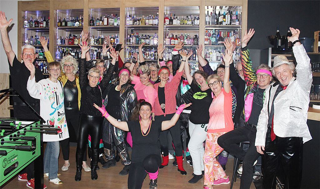 Gute Laune bei der musikalischen Party in Erinnerung an die 1980er Jahre. Foto: Gießler