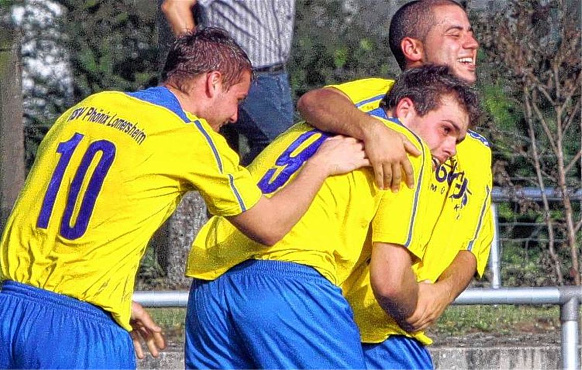 Gute Laune in Gelb-Blau: Phönix Lomersheim (Dominik Murnberger, Arne Körner und Eros Schembri, v.li.) hat genügend personelle Optionen.Foto: Eigner