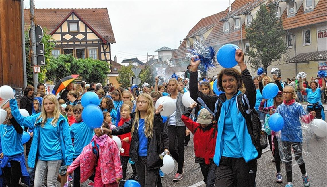 Festumzug: Ganz Illingen feiert