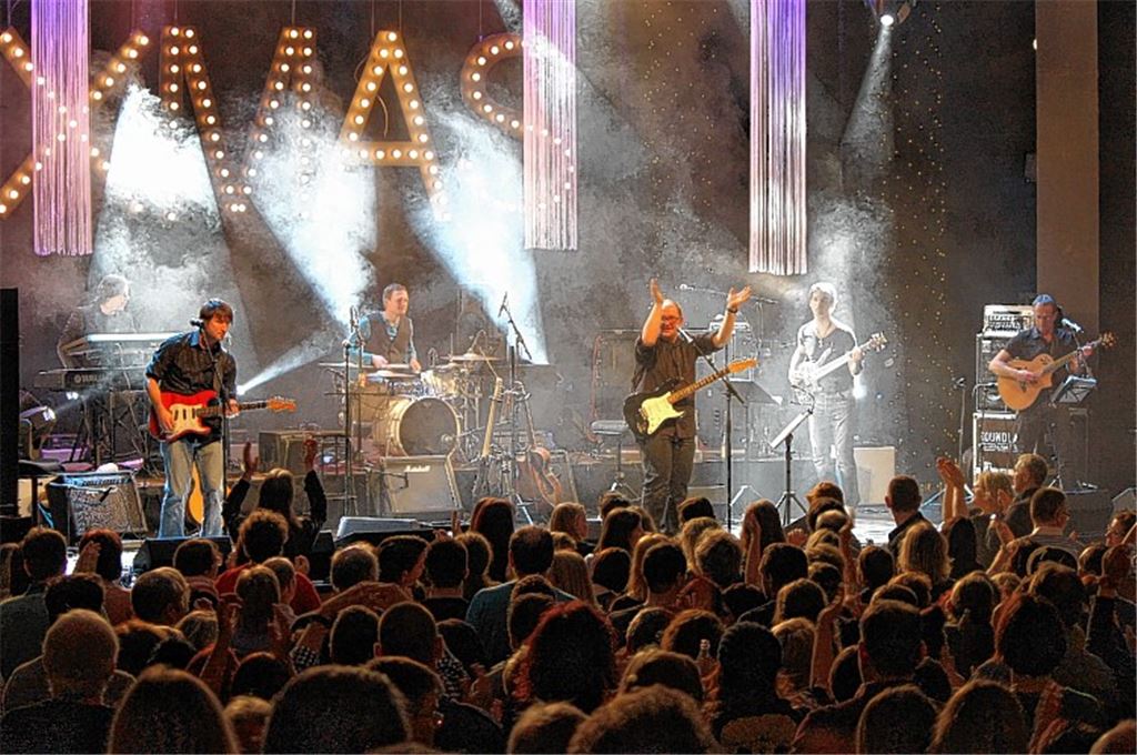 Gute Stimmung, aber logistische Probleme: der X-Mas-Rock 2012 im Mühlehof.Archivfoto: Zachmann