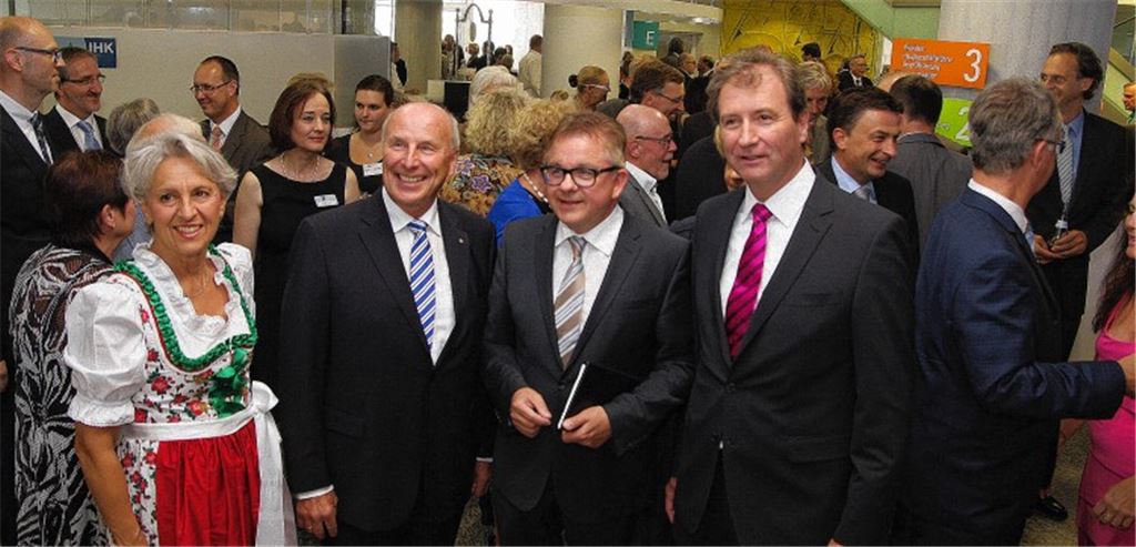 Gute Stimmung beim Sommerempfang: Renate Thost-Stetzler, IHK-Präsident Burkhard Thost, Landtagspräsident Guido Wolf und IHK-Hauptgeschäftsführer Martin Keppler (v.li.).Foto: Wacker