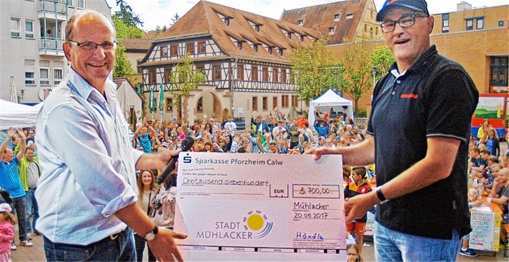 Händle spendet für die Enzgärten